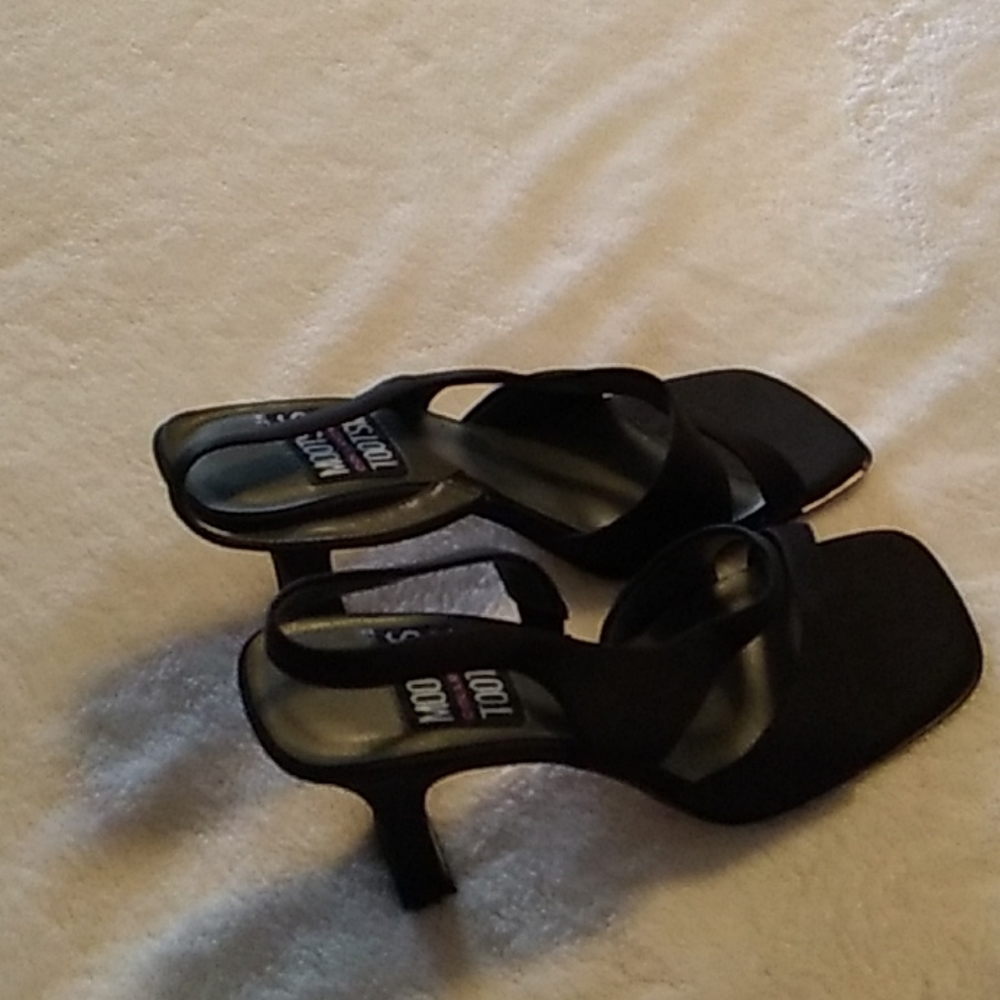 Shoes - Picture 3 of 3